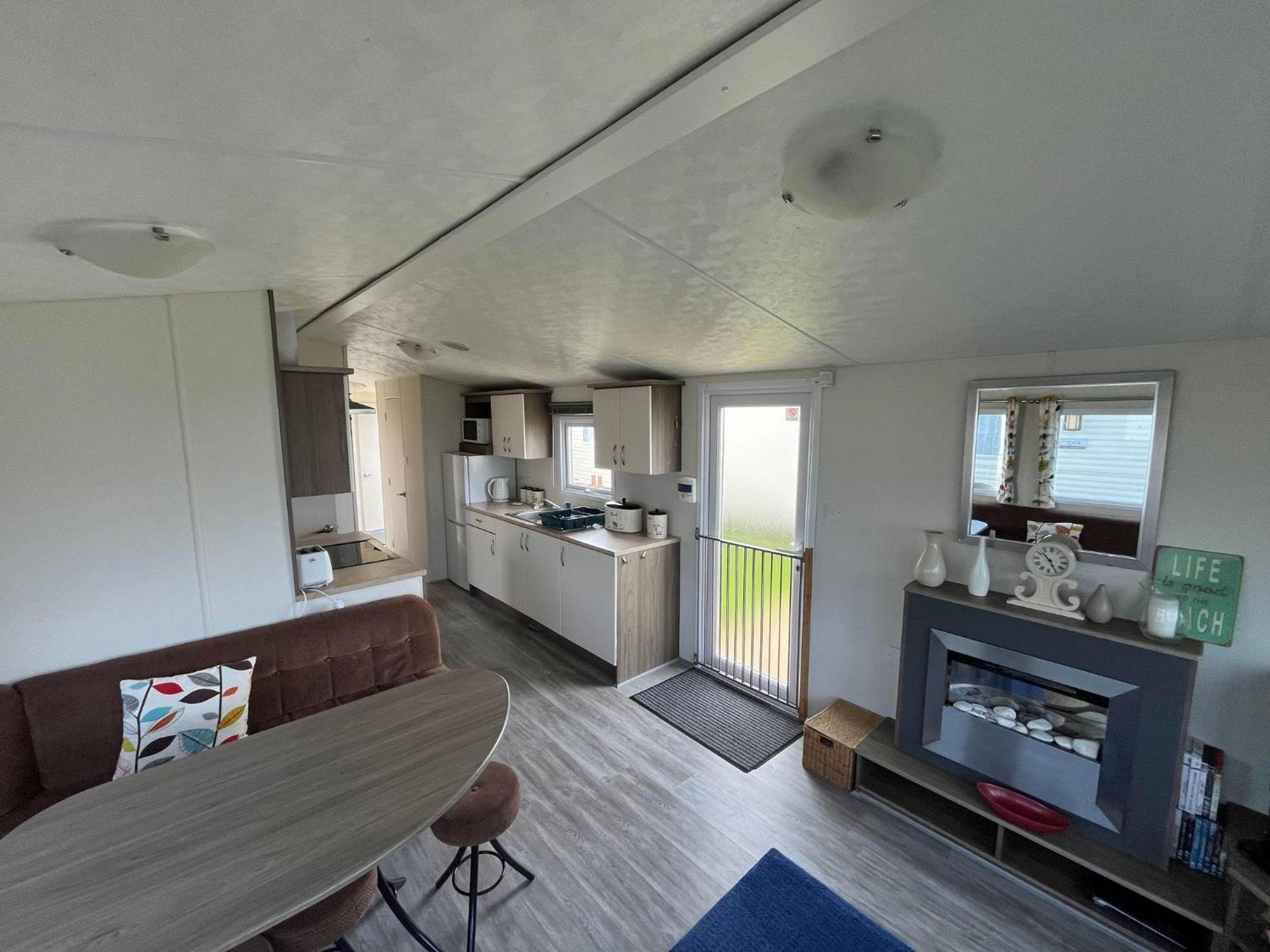Ormesby Beach Haven: Pet-Friendly Family Retreat Great Yarmouth Exterior photo